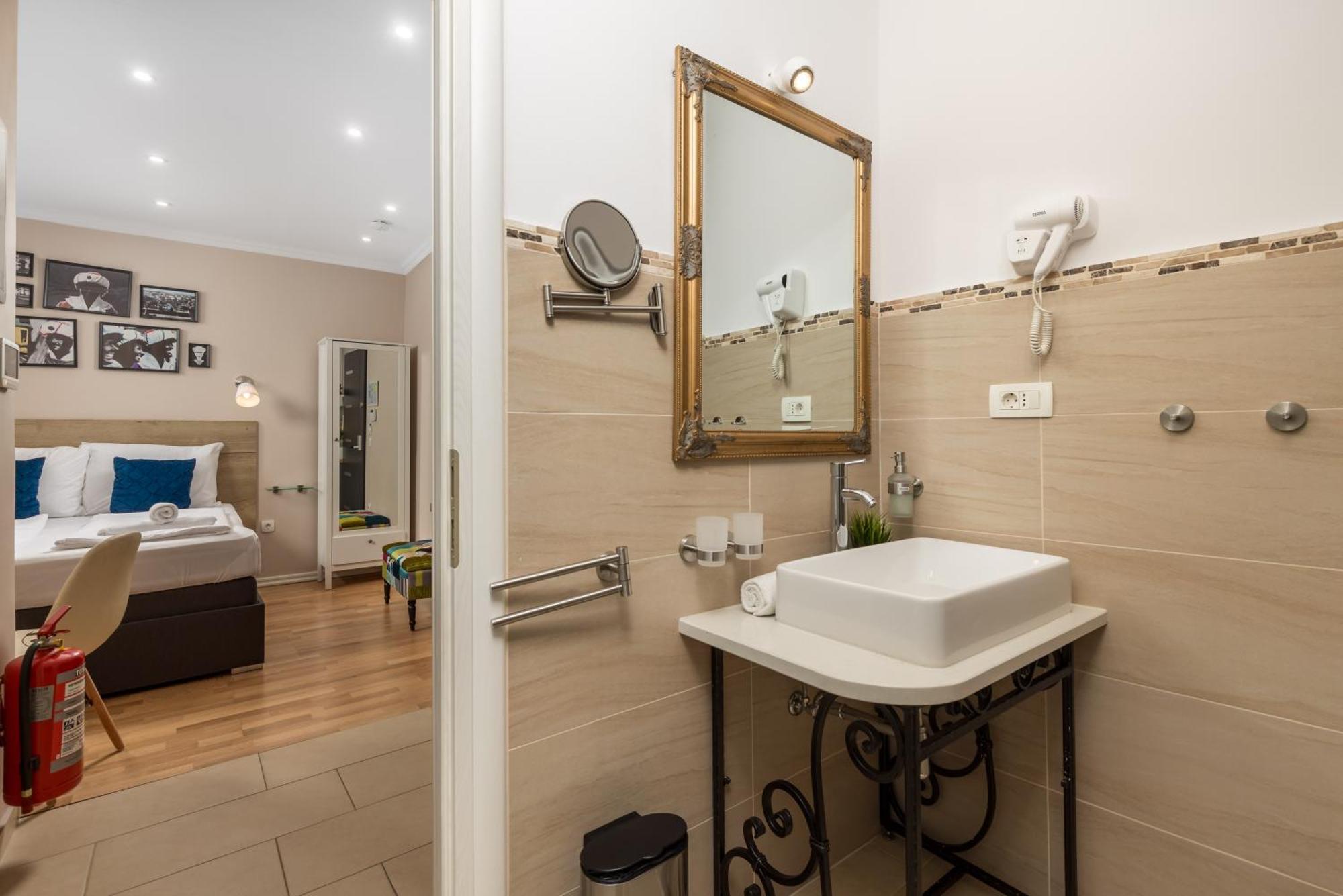 Apartments Neo Rijeka Extérieur photo